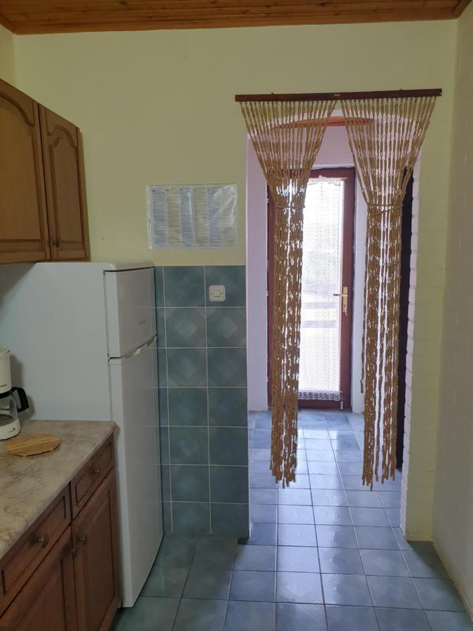 Apartmani Volaric Pag Pag Town Exterior photo